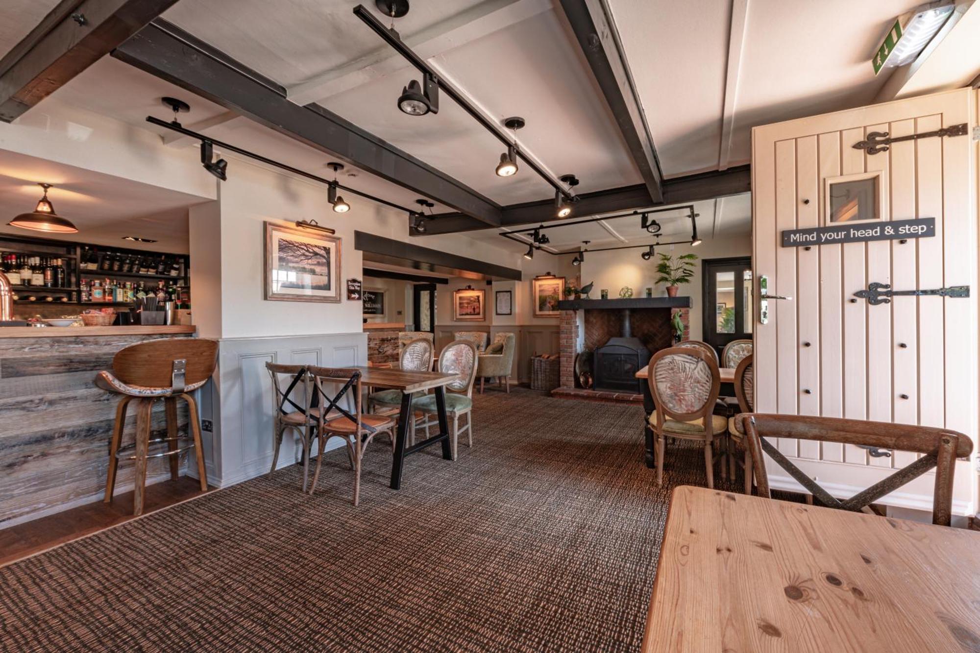 The King William IV Country Inn & Restaurant Sedgeford Exterior photo
